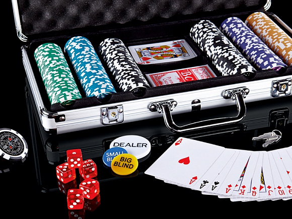 Набор для покера 300 в алюм. кейсе с номиналом